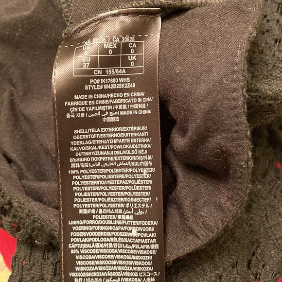 Guess pants 😍 - Picture 8 of 8